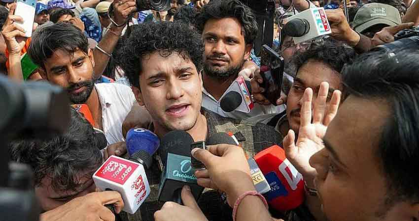 শিক্ষামন্ত্রী ধর্মেন্দ্র প্রধানের অপসারণে মোদি সরকারকে ২৪ ঘণ্টার আলটিমেটাম