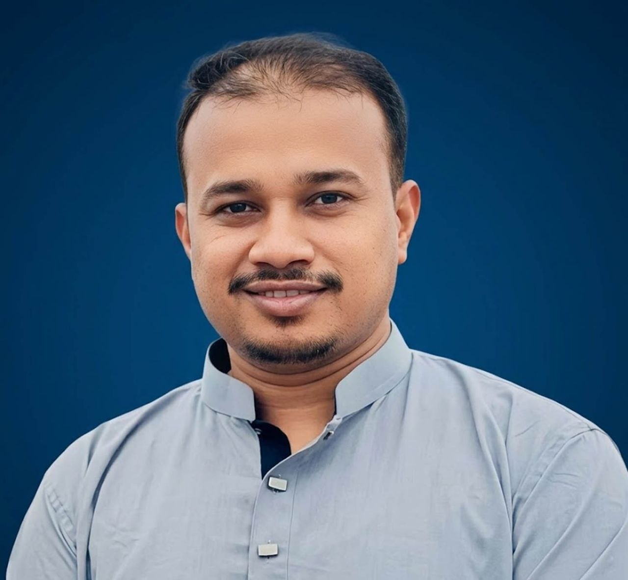 সাভারে বেপরোয়া বাসের ধাক্কায় মোটরসাইকেল আরোহী ব্যাংক কর্মকর্তা নিহত